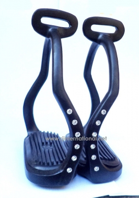 horse double band color stirrups in aluminum   in very good quality  