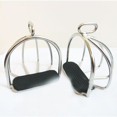 horse cage  stirrups in steeliness steel in very good quality  